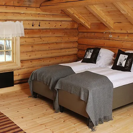 Bjerkelokkja Bed & Breakfast *
